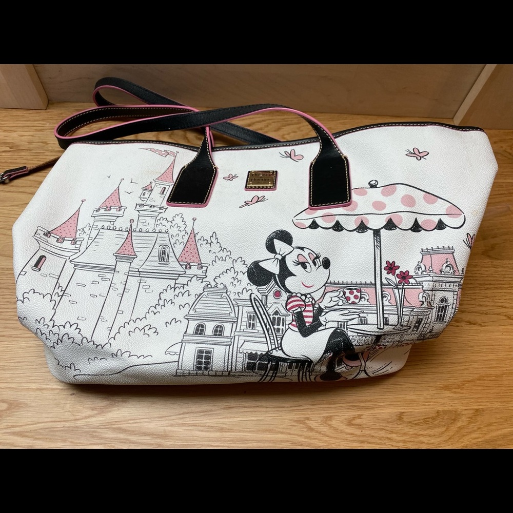 Disney Dooney & Bourke Minnie in the Parks Tote